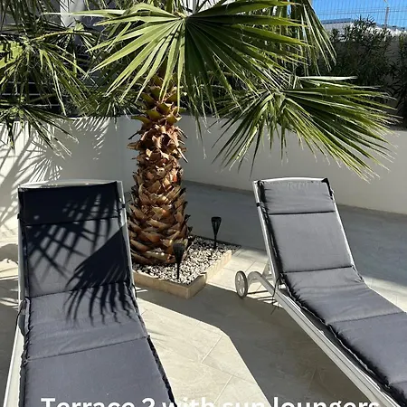 Luxury Palmview Mit Whirlpool Und Terrasse