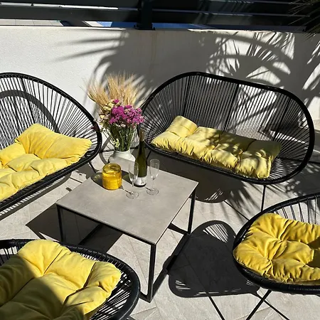 Luxury Palmview Mit Whirlpool Und Terrasse Trogir