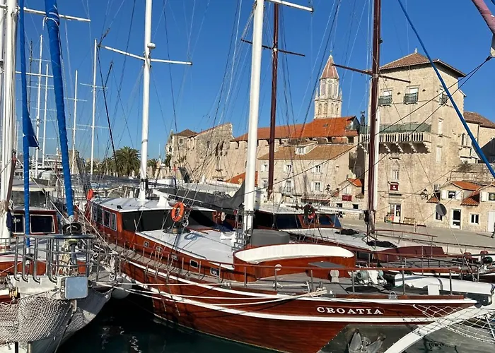 Daire Luxury Palmview Mit Whirlpool Und Terrasse *