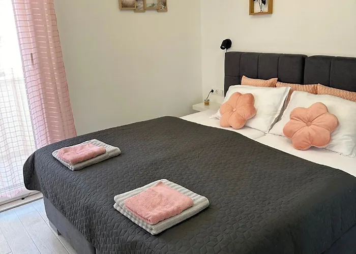 Daire Luxury Palmview Mit Whirlpool Und Terrasse