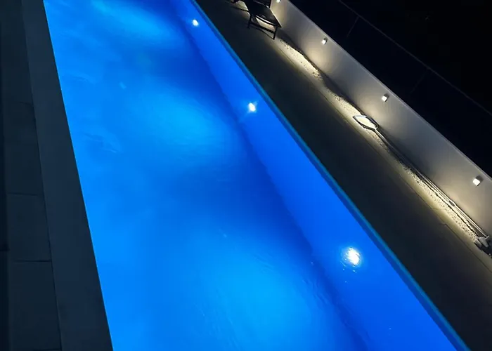 Luxury Palmview Mit Whirlpool Und Terrasse Daire Trogir